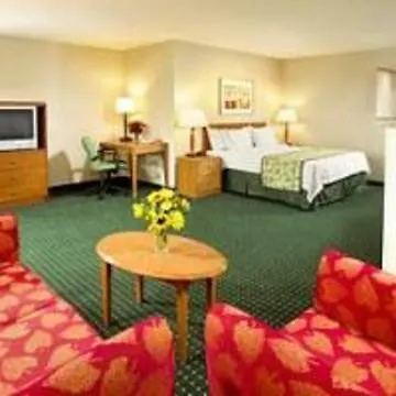 Hotel Fairfield Inn Sacramento Cal Expo